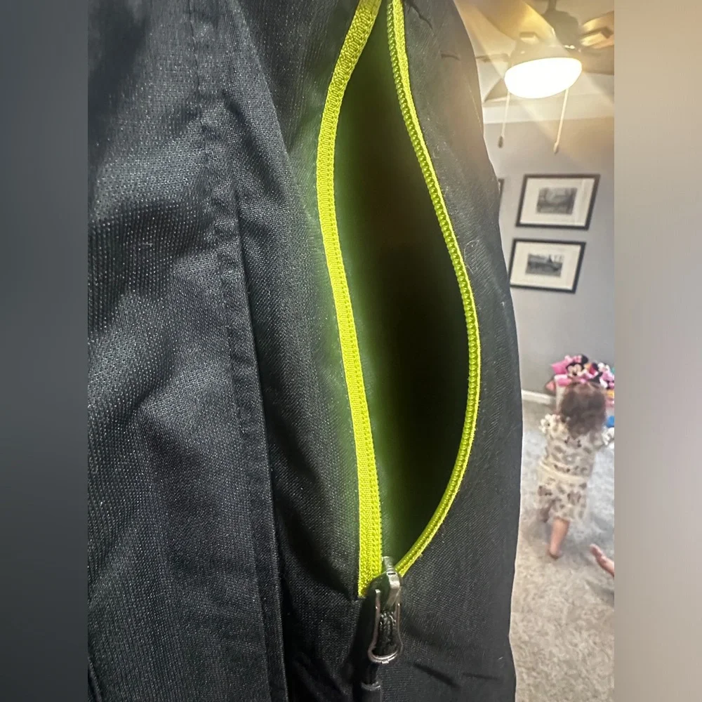 ⭐️SOLD⭐️Men’s Aspen Ski Coat with Shell - Picture 3 of 16